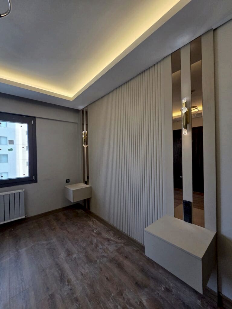 Yatak Odası Başlık